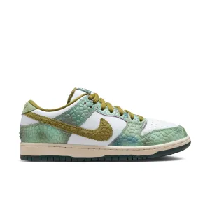 Nike SB Dunk Low Pro x Alexis Sablone White/Pacific Moss